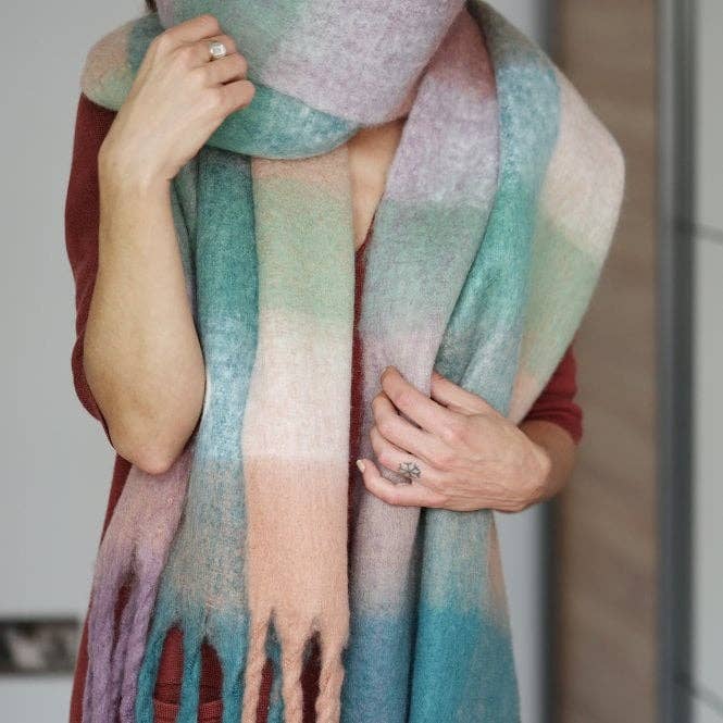 Studio Hop – wholesale Scarf – Women's – Colour Block Chunky Squares Check Blanket Scarf6