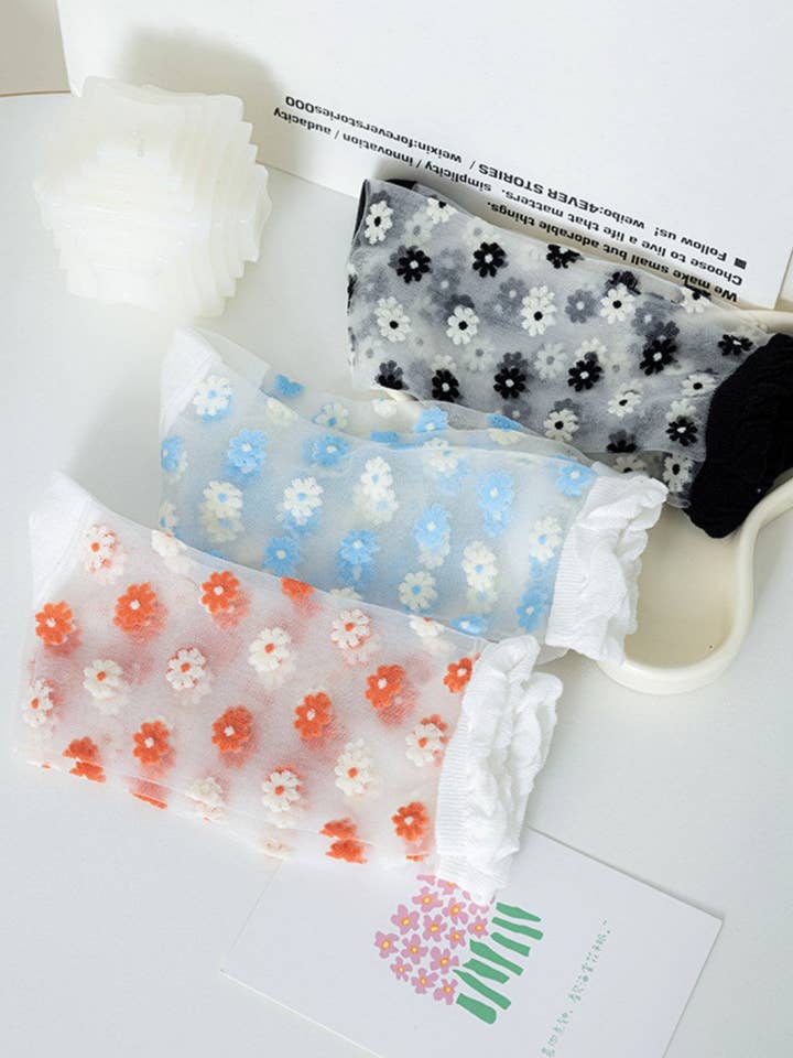 Chaussettes Fines à Volants en Maille Fleur DP25C822 pour la vente par Dipped Shop