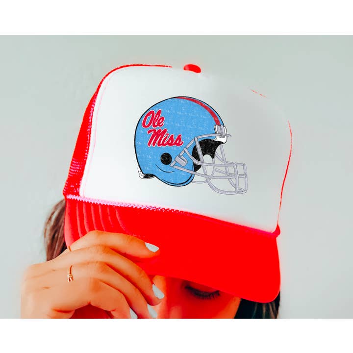 Casquette de camionneur Ole Miss Rebels pour la vente par Gia Gifts Boutique