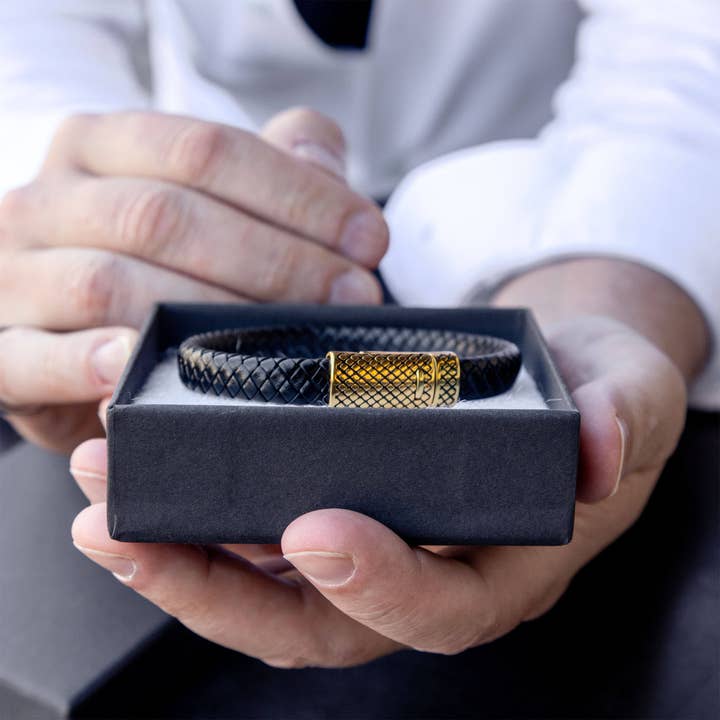 WJW - Wholesale Jewellery – Men's - 18K Gold Stainless Steel Leather Metal Clasp Mens Bracelet3