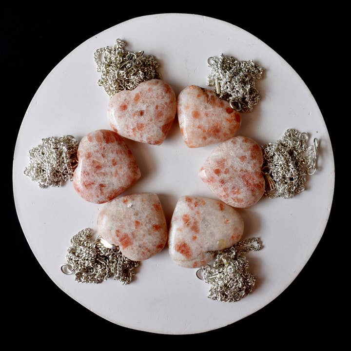 Soothing Crystals - Vente Colliers à pendentif - Pendentifs Cœur de Cristal | Pierre de Soleil | Bijoux en Pierres de Guérison6