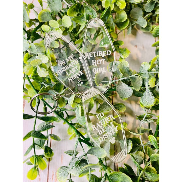 Llaveros acrílicos retro para venta al por mayor de Swift Designs Co