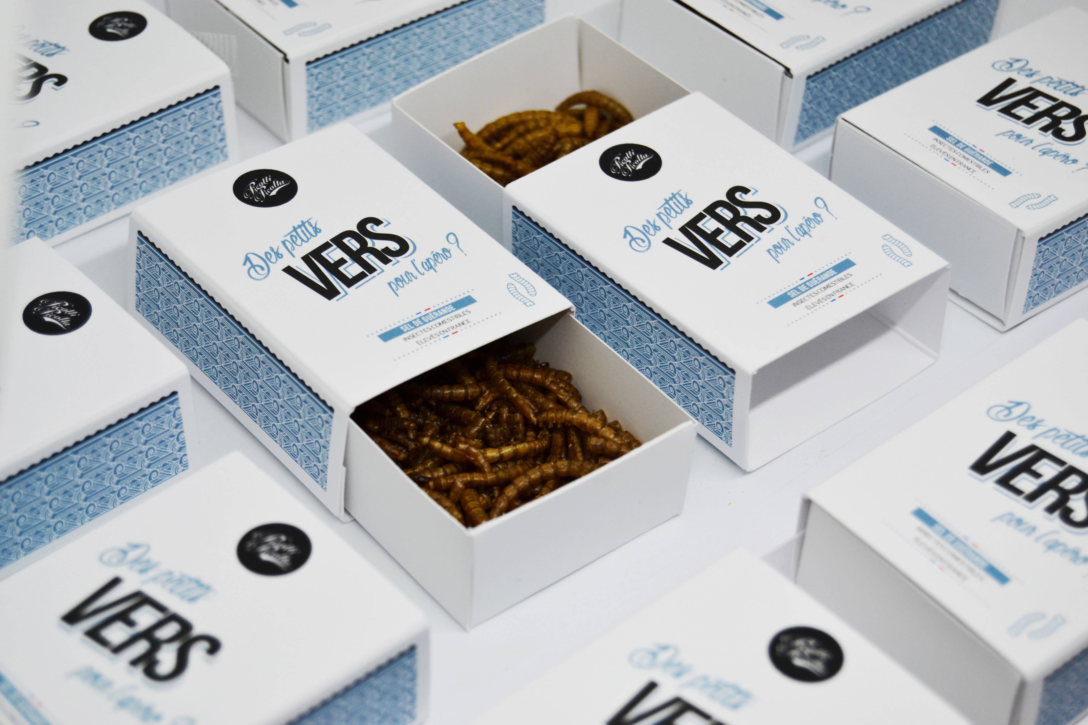 La cerise sur l'apéro - Wholesale Crackers - Edible Insects - Worms with Guérande Salt1