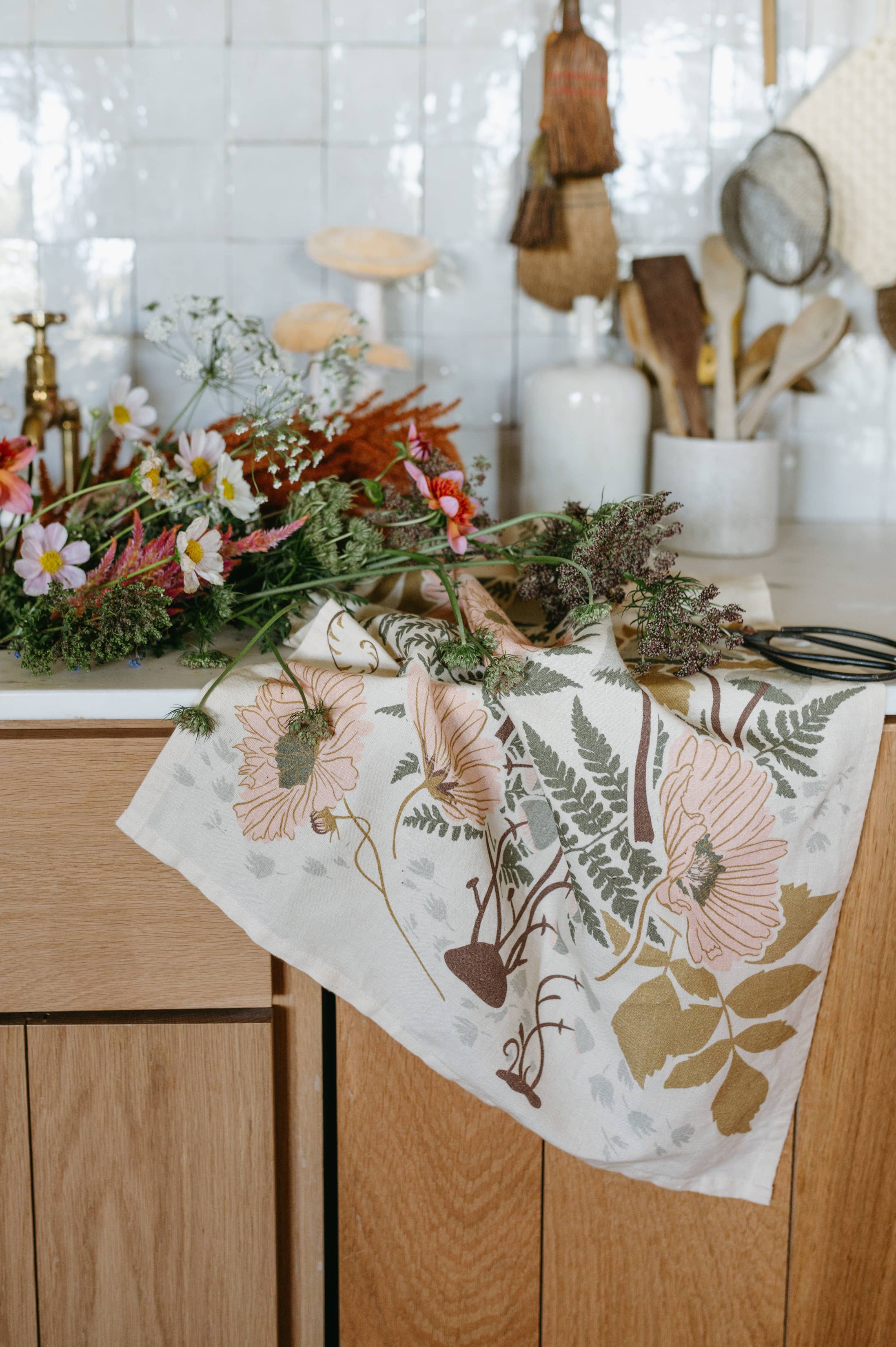 Flowerie – Toalha de chá por atacado – Pano de Cozinha Homebody | Chão da Floresta2