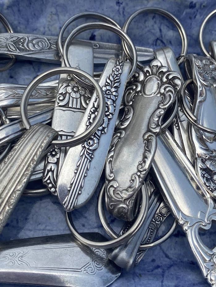 Porte-clés assortis pour la vente par Fly Me To The Spoon