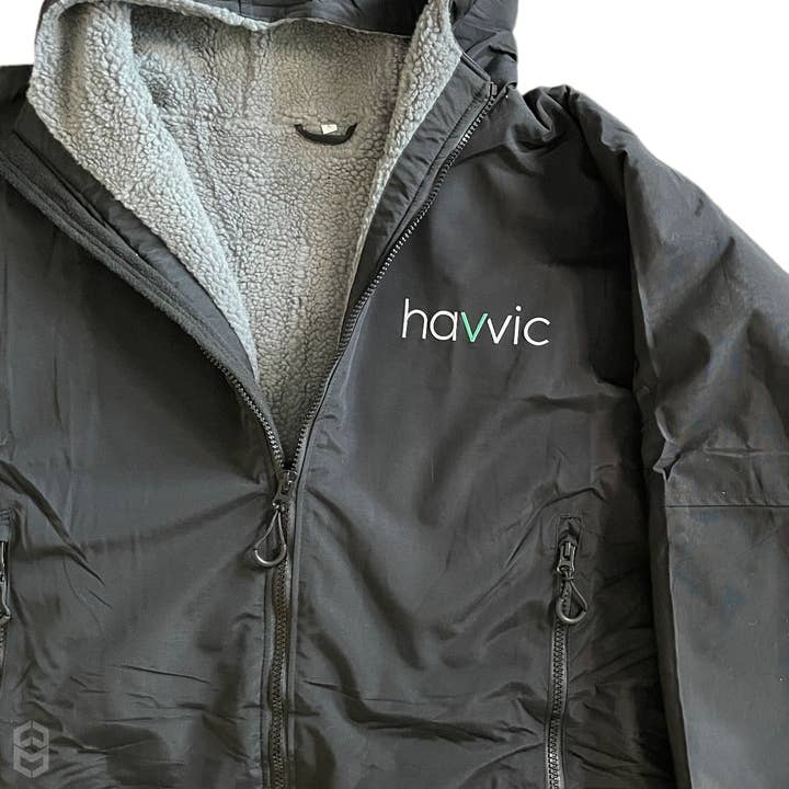 Havvic Long Sleeve Waterproof Changing Robe Black for wholesale on Faire2