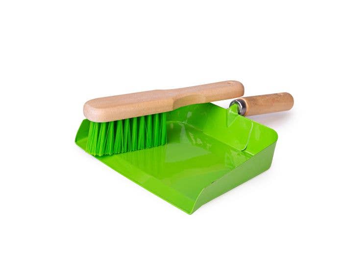 Bigjigs Toys - Wholesale Toy Set - Kids - Dust Pan and Brush2