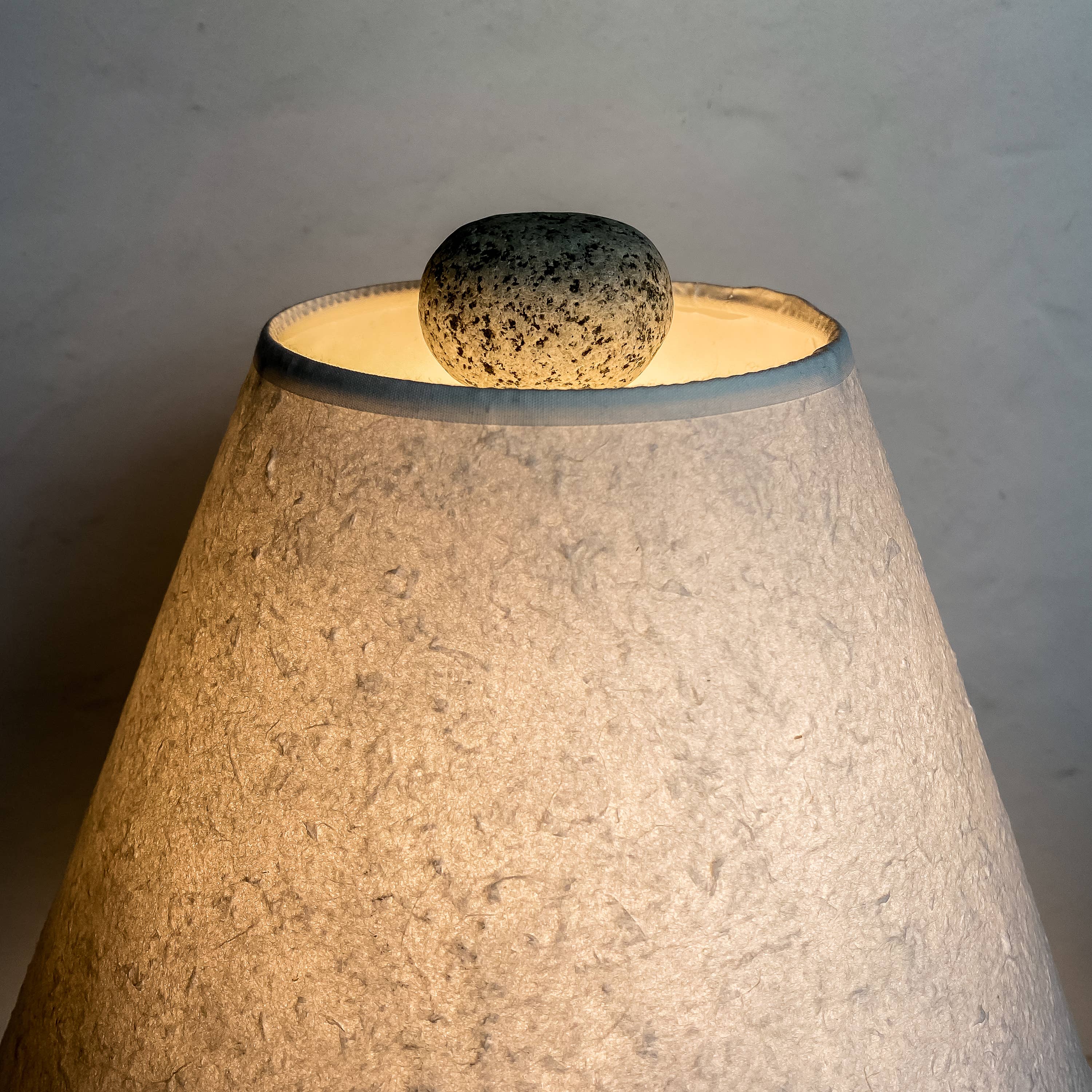Funky Rock Designs – wholesale Accent-/skrivbordslampa – enda sten lampa4