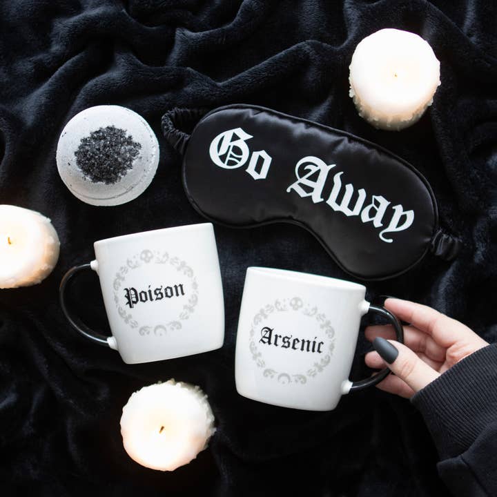 Something Different Wholesale – wholesale Bath bomb/fizz – Gothic Dark Depths Black Charcoal Bath Bomb