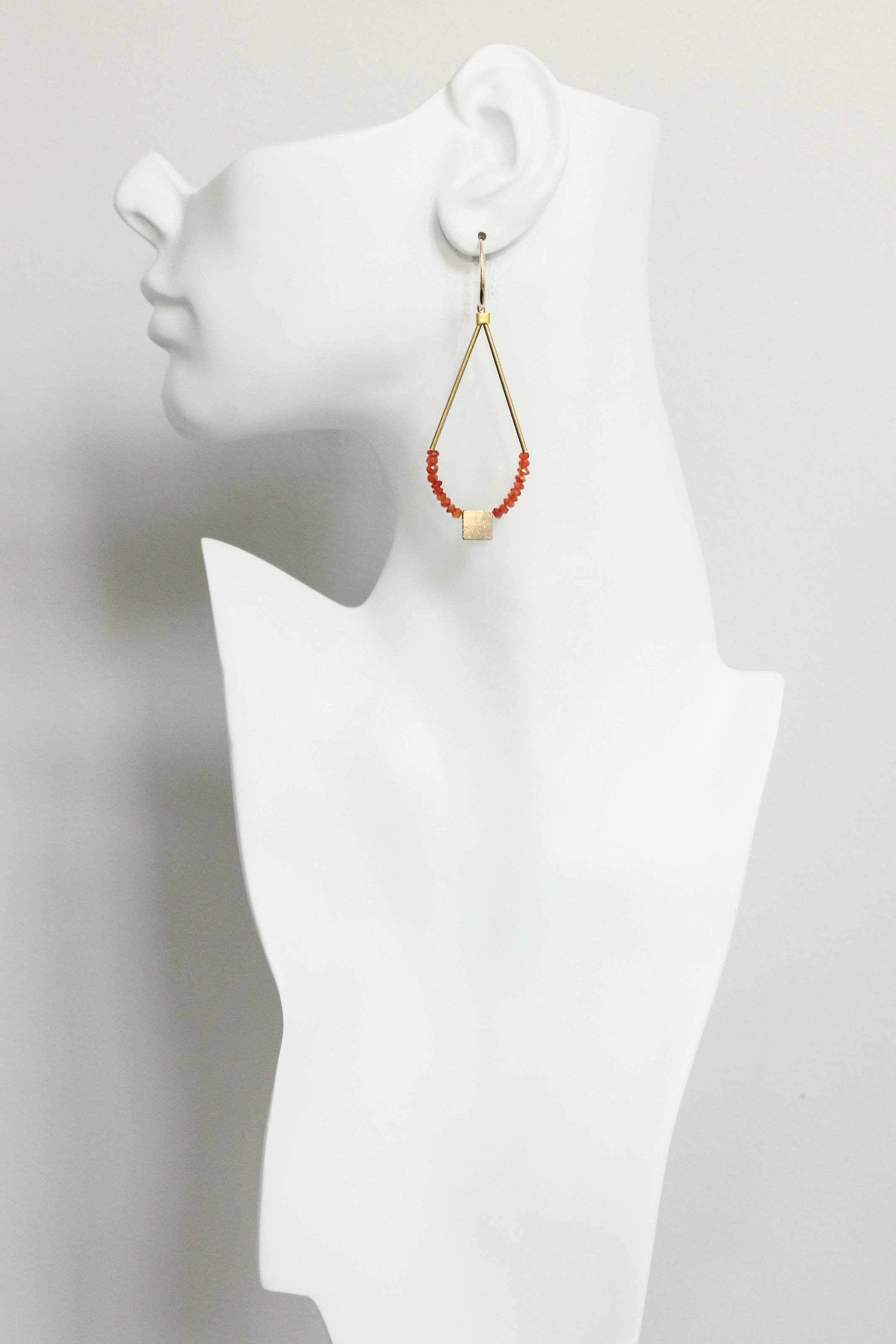 David Aubrey Jewelry – wholesale Dangle earrings – FERE90  Faceted carnelian earrings1