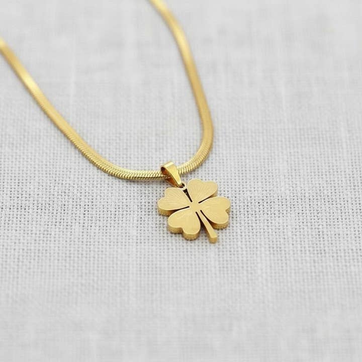 Collier Chaîne Serpent Trèfle à Quatre Feuilles pour la vente par scentll jewelry