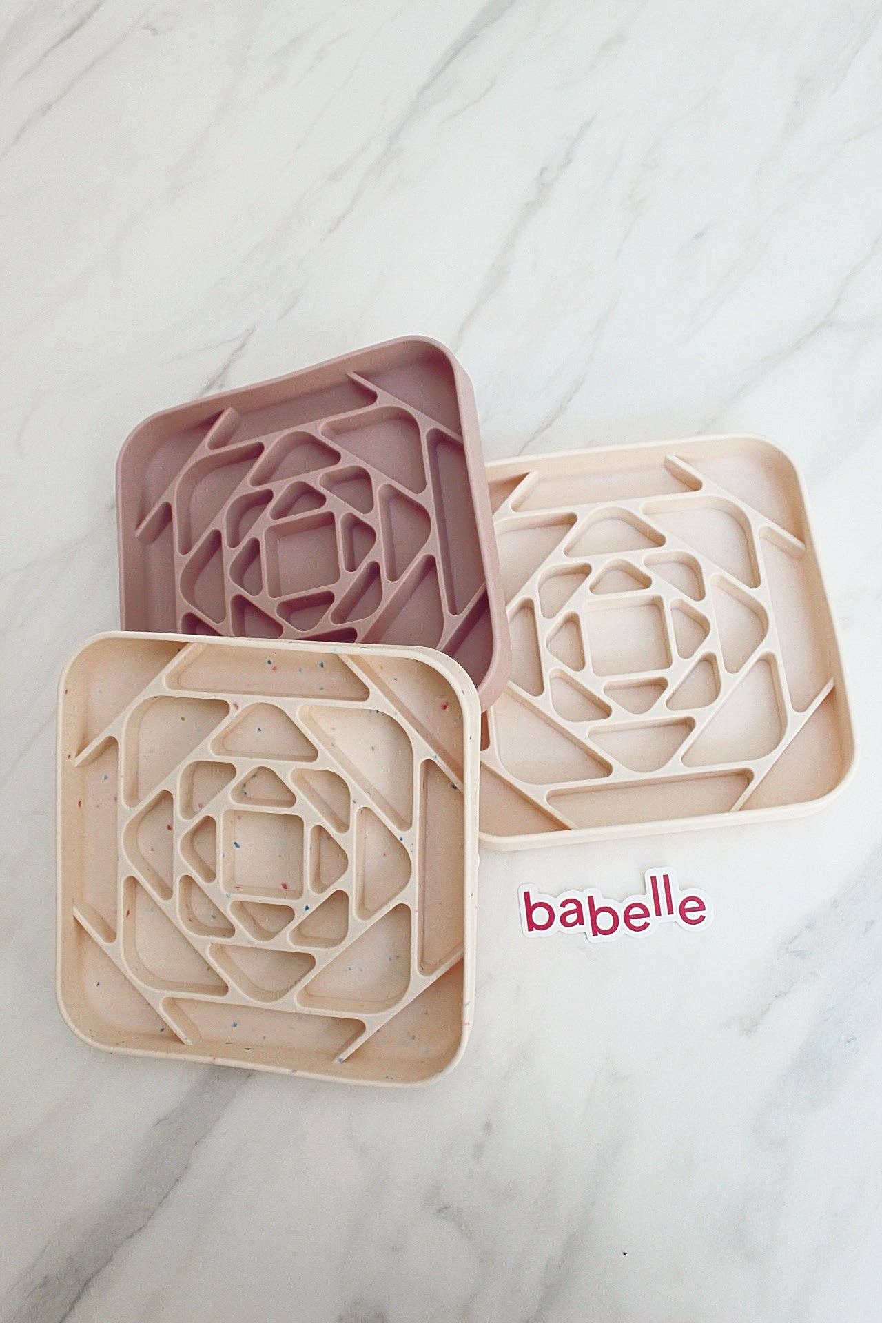 Babelle For Dogs - Wholesale Pet Food Mat - Dog - Prism - Lickmat for dogs5