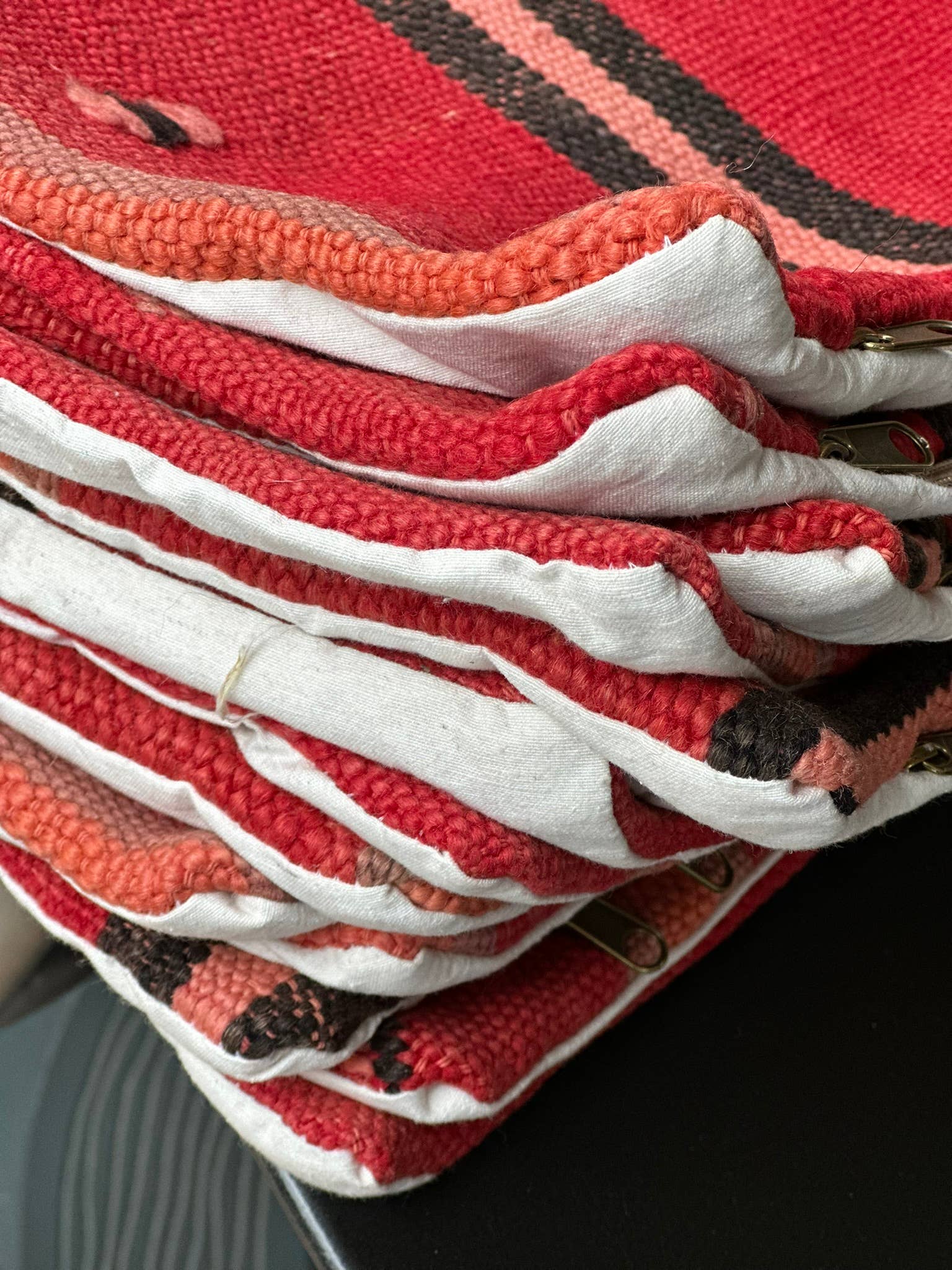 SOUK in the CITY - Vendita all'ingrosso Fodera cuscino decorativo - Set promozionale di 10 federe riciclate berbere10