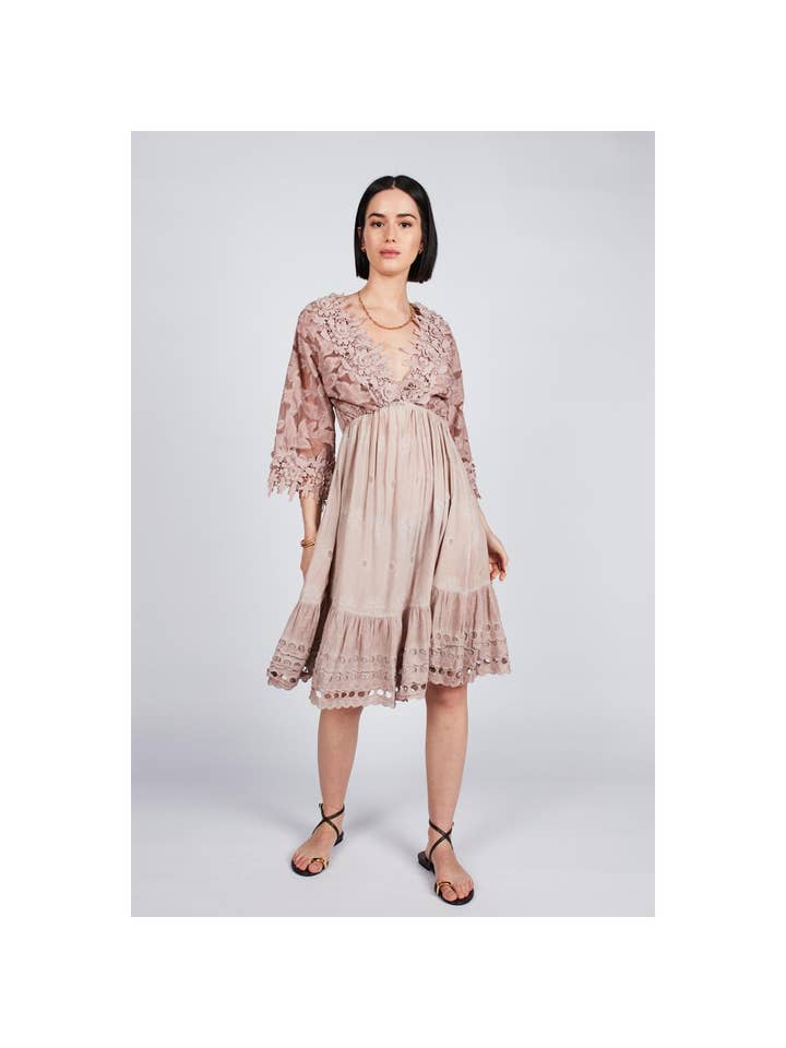 Kurzes Kleid Guiupur für den Großhandel von Dioxide