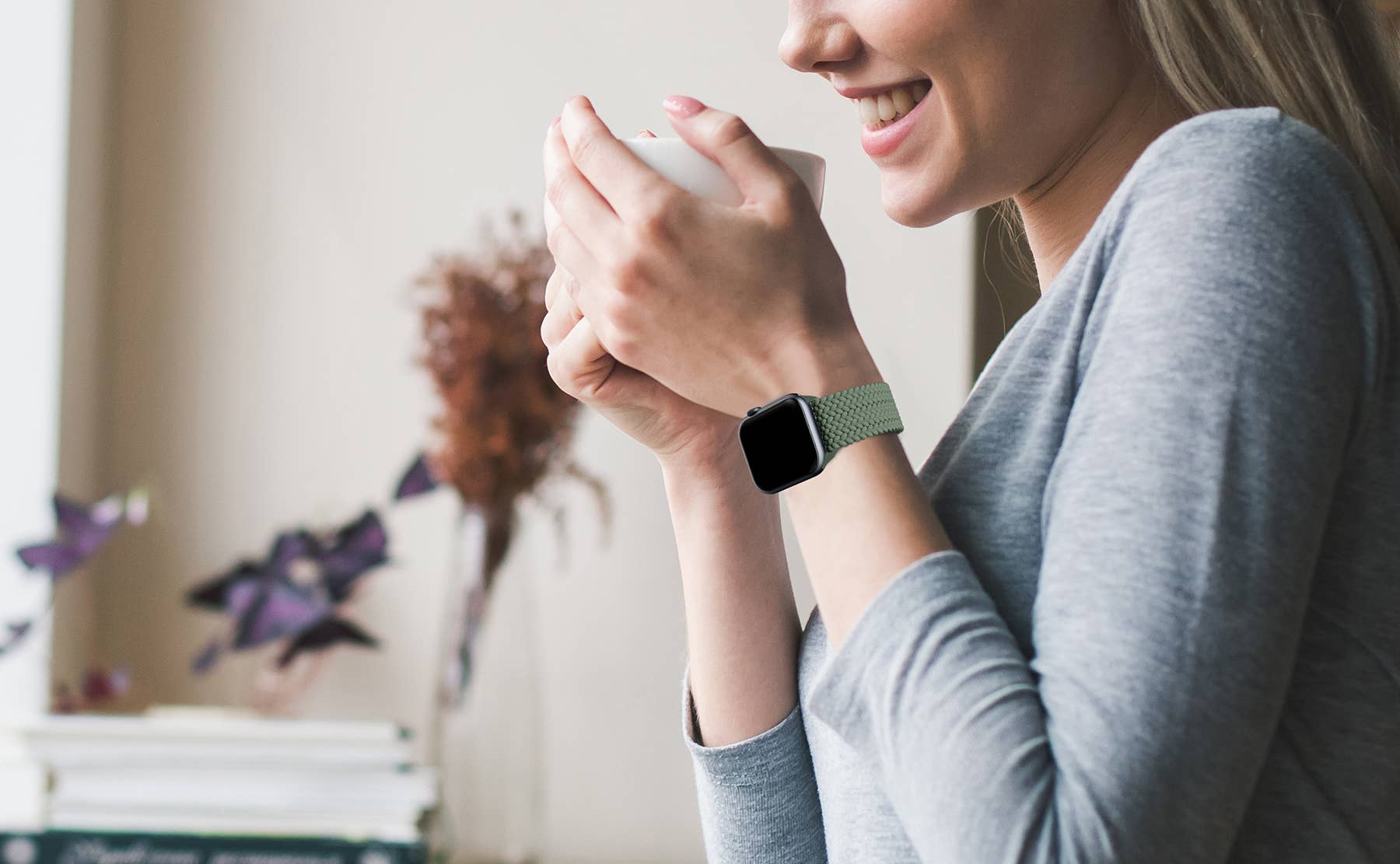 LAX Gadgets - Wholesale Watch Band/Strap - Women's - LAX APPLE WATCH BRAIDED LOOP BAND with Retail Pack18