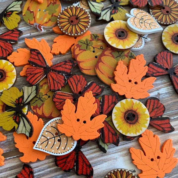 Magnifique Hearts - Wholesale Craft supplies - Festive Thanksgiving Fall Wooden Buttons Mix, Craft Supplies1
