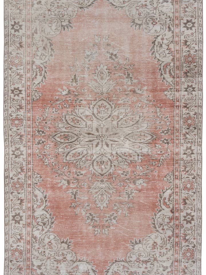 Aayat - 5'5" x 9' for wholesale by Biev