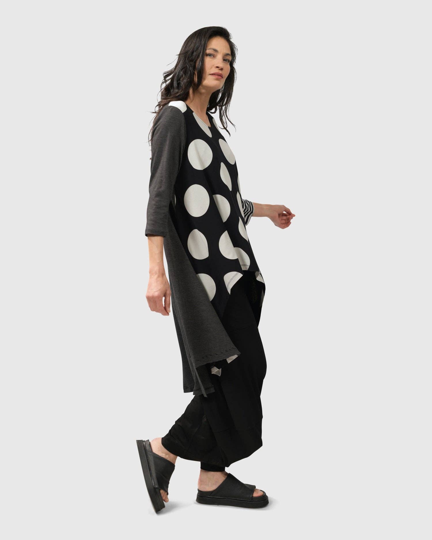 ESSENTIAL PUNTO POCKETS PANTS, BLACK for wholesale on Faire10