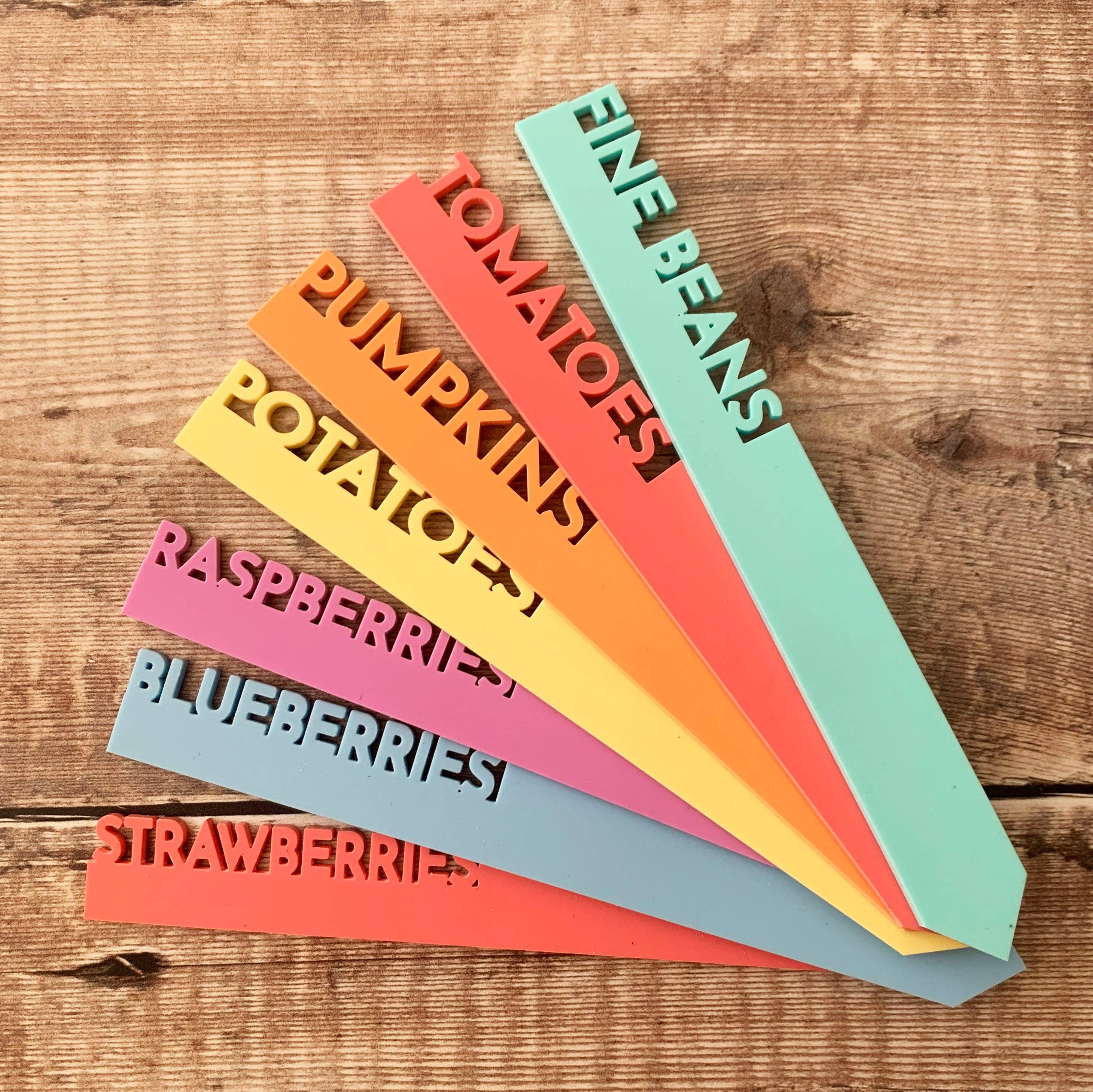 Parkin & Lewis - Wholesale Garden/Lawn Stake - Pastel Fruit and Vegetable Plant Labels0