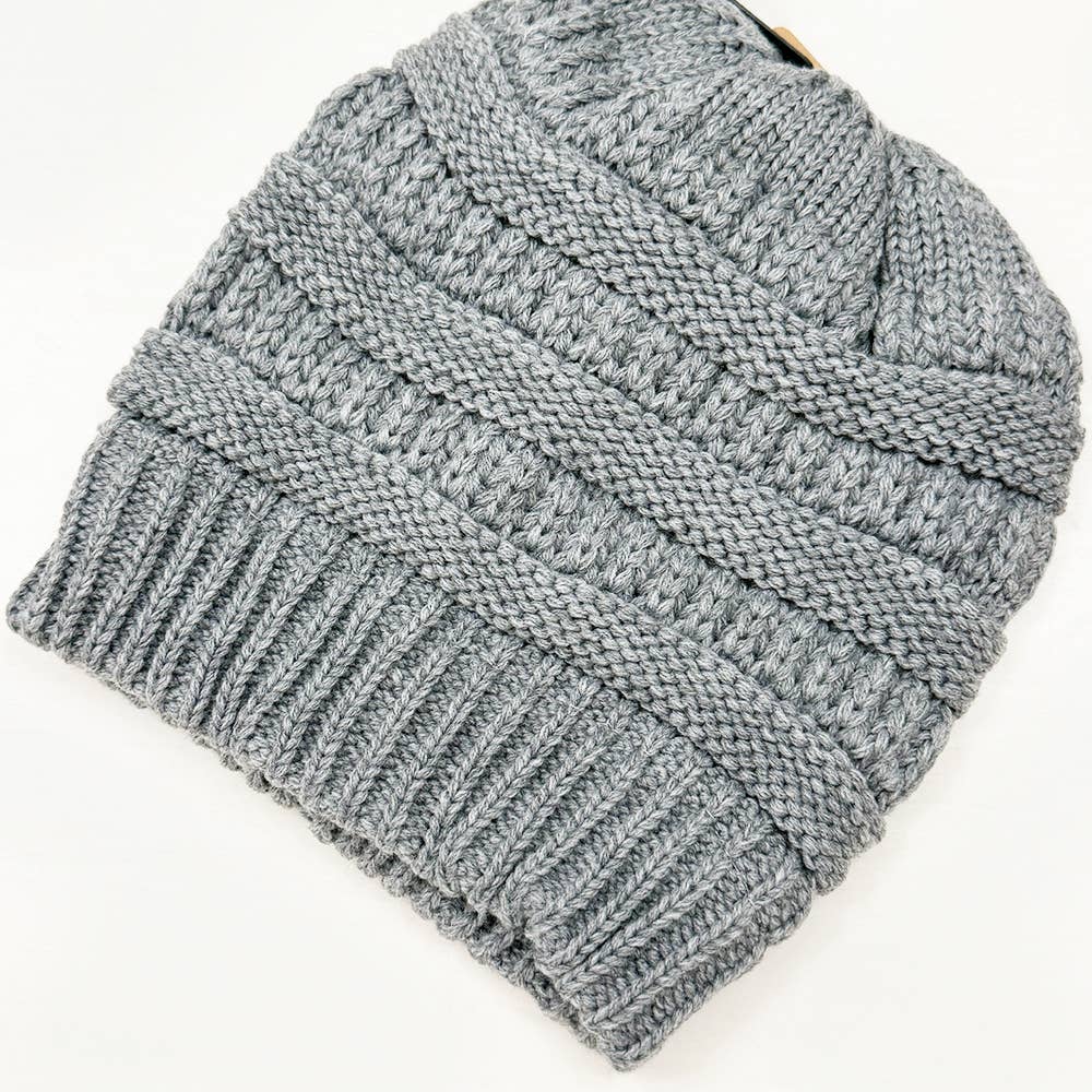 assorti Bonnets en maille côtelée pour queue de cheval en vente sur Faire4