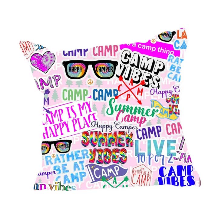 Tweenstyle par Stoopher - Coussin - Joyeux campeur pour la vente par Tweenstyle By Stoopher