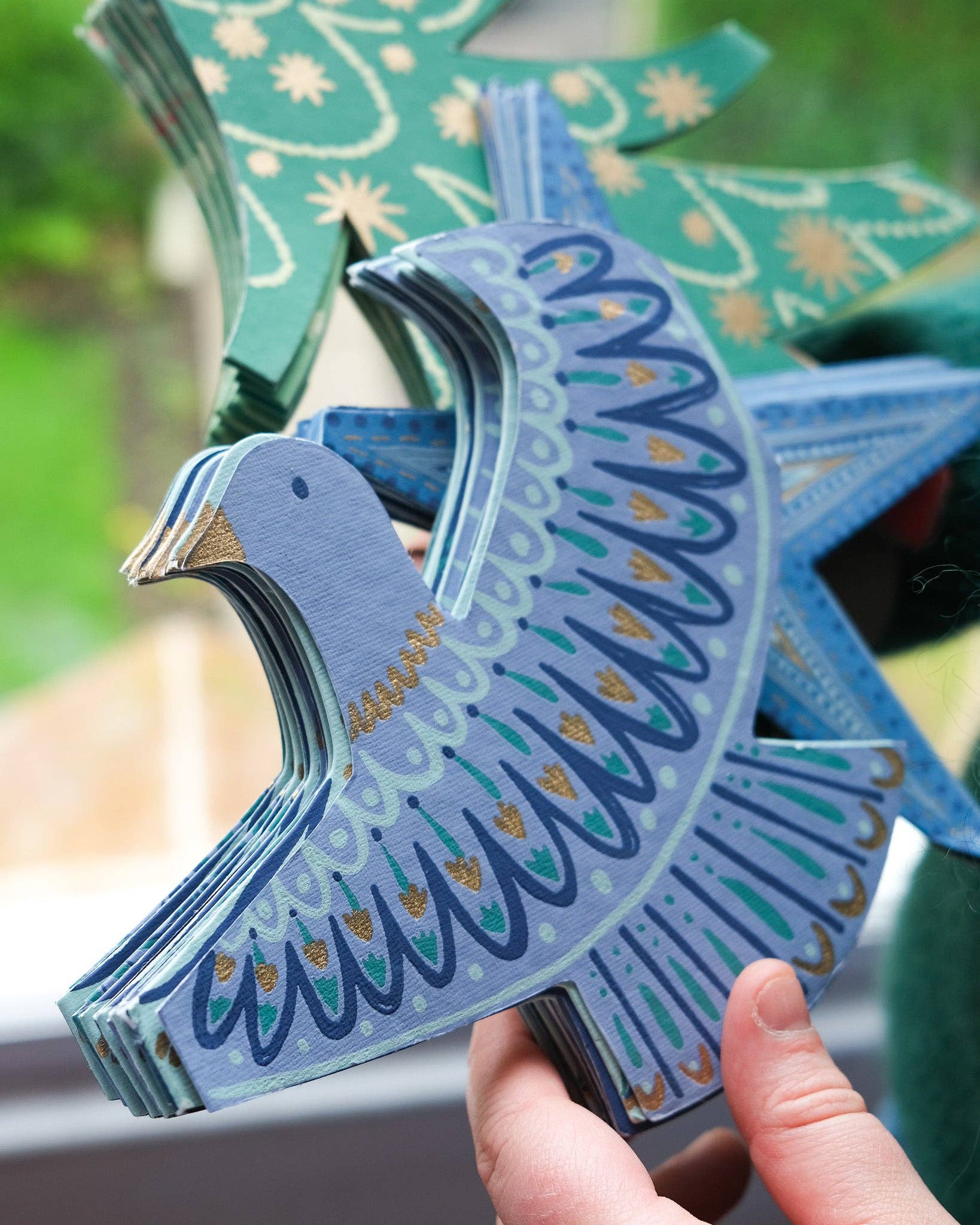 East End Press - Wholesale Bunting/Garland - UK/EU: Peace Doves Concertina Garland8