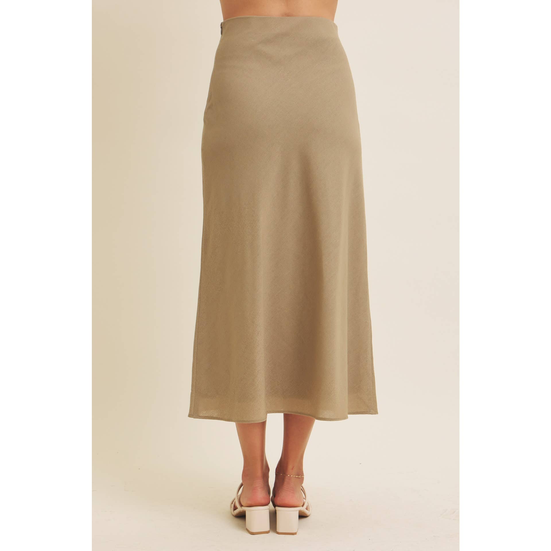 in february - Wholesale Skirt - Women's - VISCOSE LINEN BLEND BIAS CUT MAXI SKIRT WITH LINING2