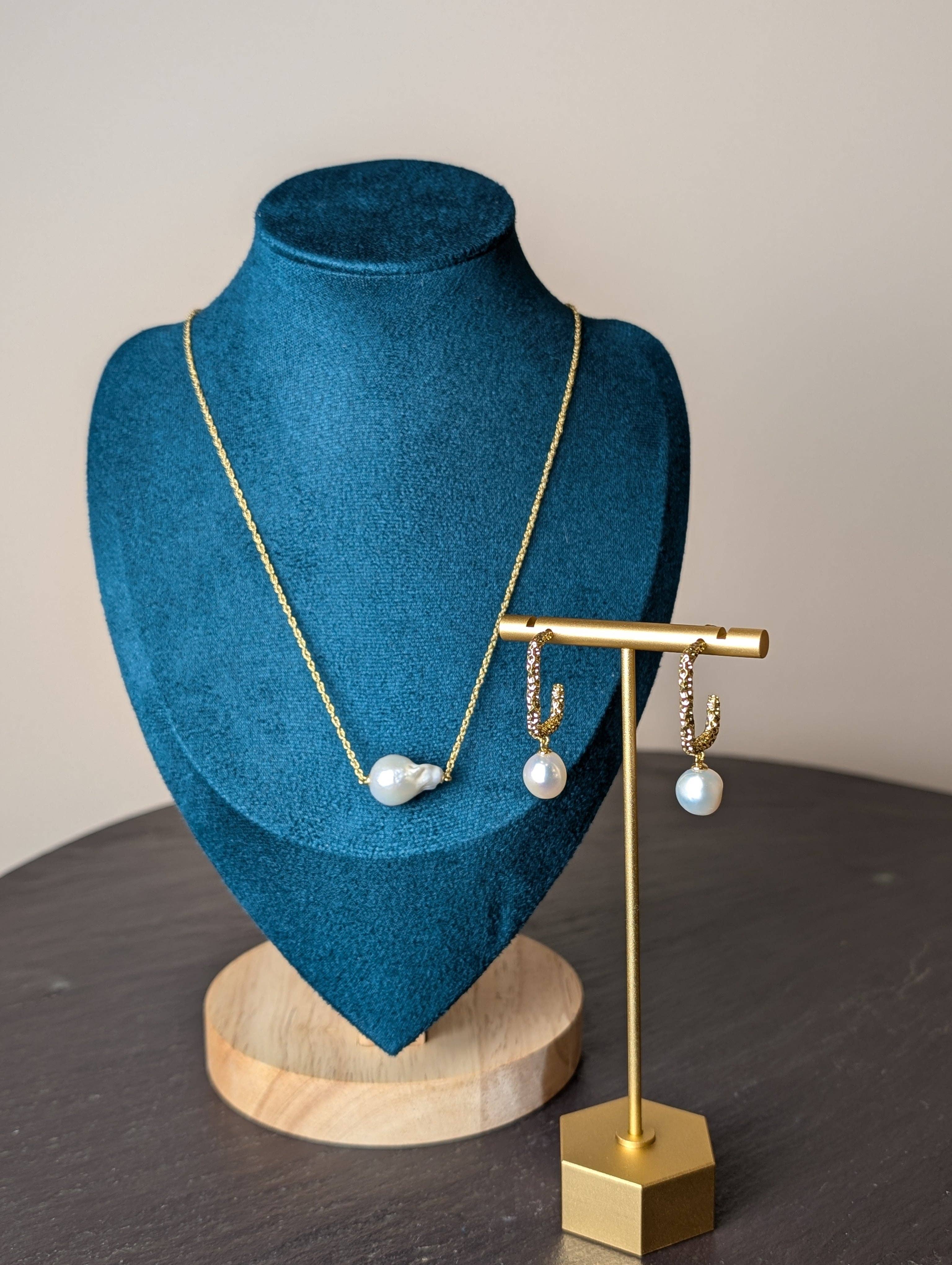 Nudie Jewellery Ltd - Wholesale Pendant/Charm Necklace - Nacre Necklace4