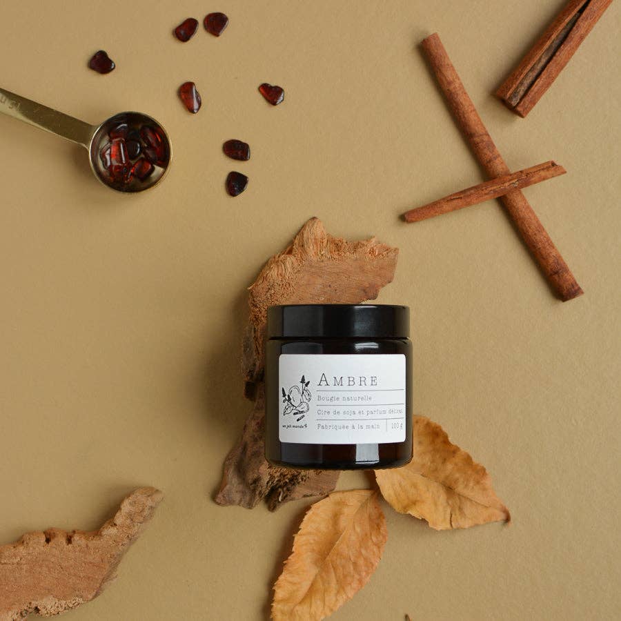 Un joli monde - Wholesale Jar/Filled Candle - Signature candles0