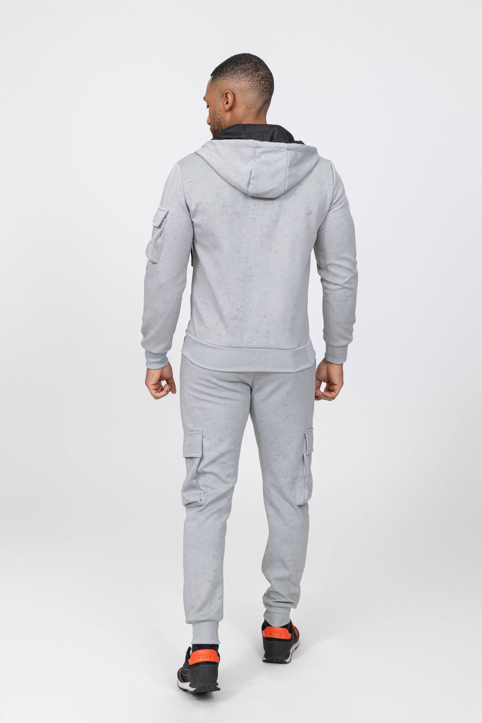 Zayne Paris – Großhandel Trainingsanzug – Herren – Joggingset mit Kapuzenjacke E699-21