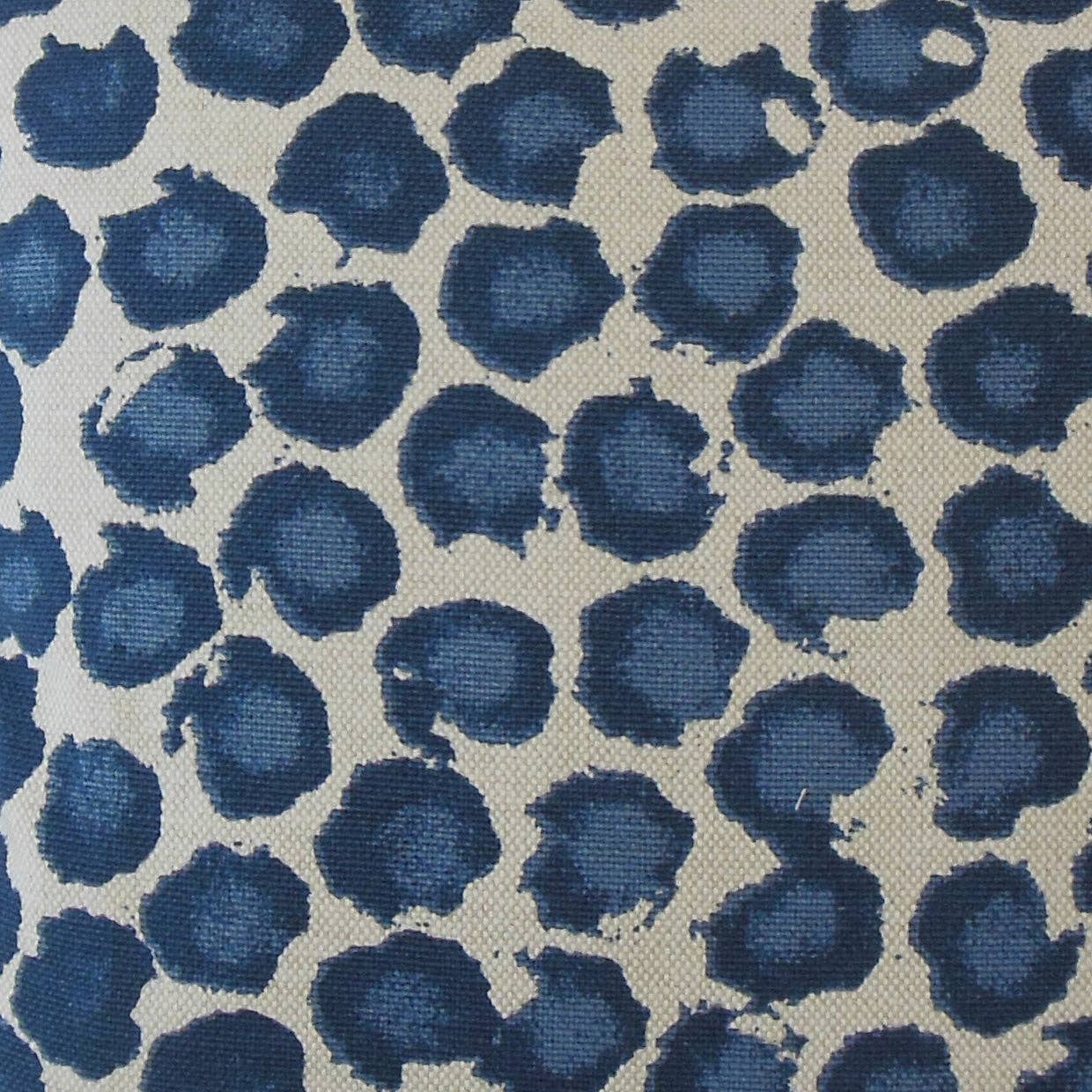 The Pillow Collection Inc. – wholesale Svankstödskudde – Eilert dekorerande bolsterkudde3