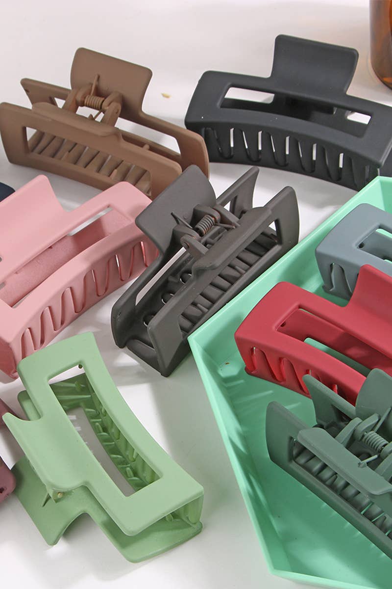 Lily Clothing - Wholesale Hair Clip - Women's - SQUARE BANANA DAILY HAIR CLAW HAIR CLIP_CWAHA008810