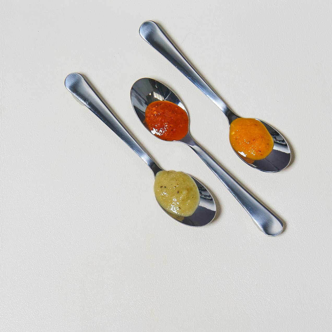 Queen Majesty Hot Sauce - Wholesale Hot Sauce - 2oz Hot Sauce Trinity7