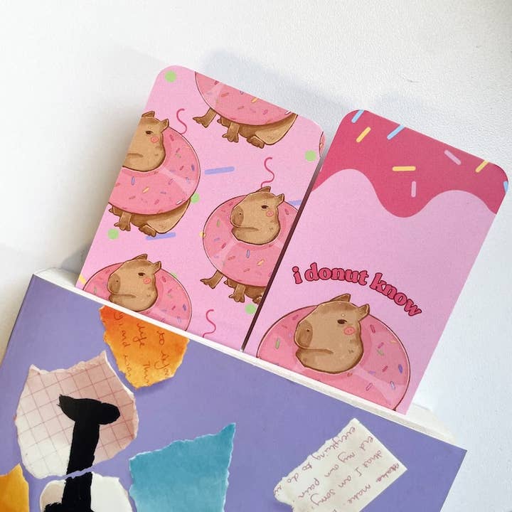 BubblesArtCraft – Engroshandel Bogmærke – Capybara Bogmærke | Donut Pun | Sødt bogmærke | Læsning