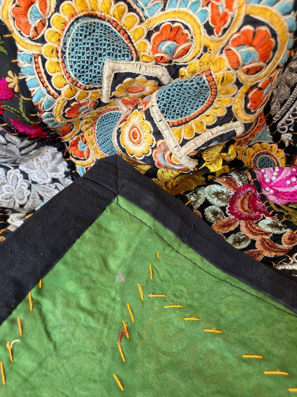 Bhawana Handicrafts - Wholesale Tapestry/Textile - Embroidered Table Runner Vintage Tapestry Boho Wall Hanging6