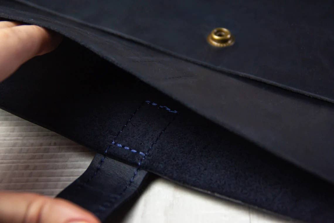 Pikore – wholesale Laptop/tablet case – Women's – Laptop Pro 13 case2