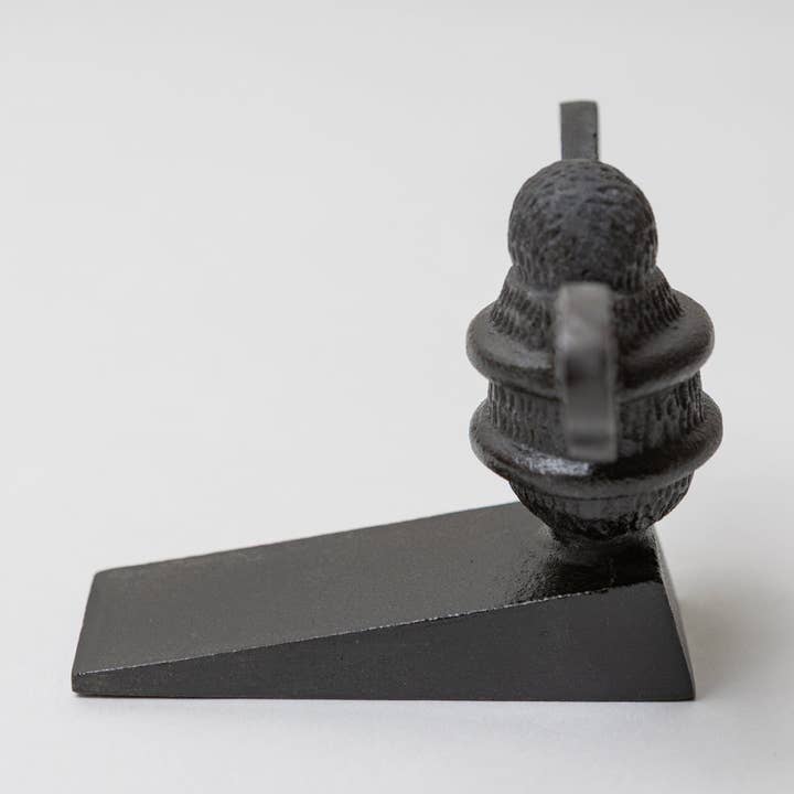 Bee Door Stop Wedge | Brass Bee Door Stop Holder for wholesale by Brass bee