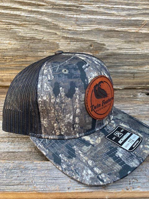 Écusson en cuir Realtree Timber pour la vente par Twin Feathers Outdoor Co