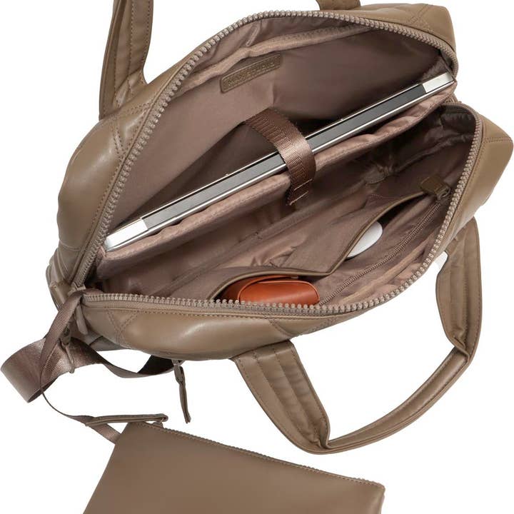 Magid - Wholesale Laptop Bag - Women's - Max Studio 21 Inch Large Lamby Diamond Quilted Laptop Bag