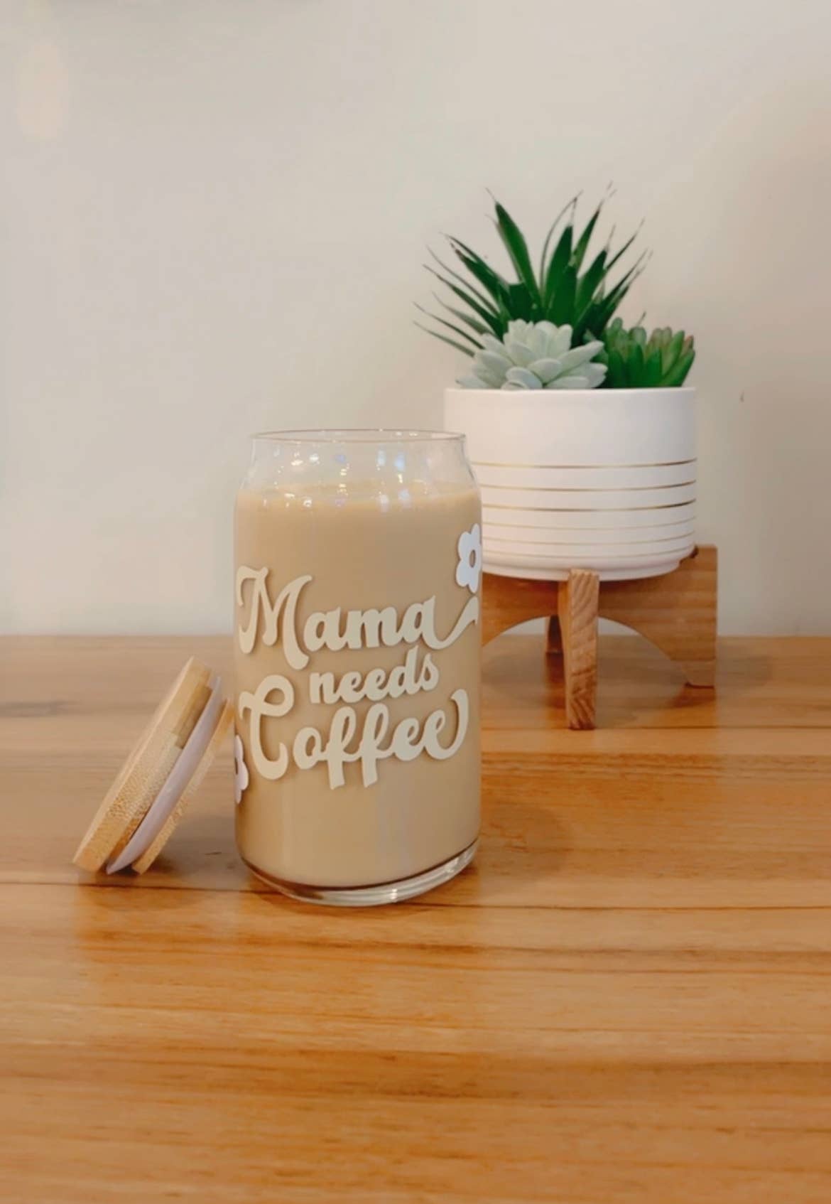 Pink pretty designs – wholesale Drinking glass/cup – Mama needs coffee can glass1