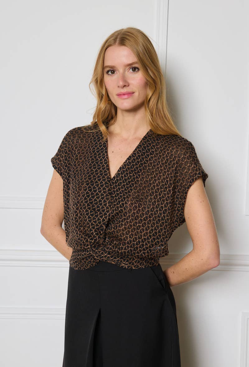 LULUMARY - Wholesale Blouse - Women's - Textured crop top H70010