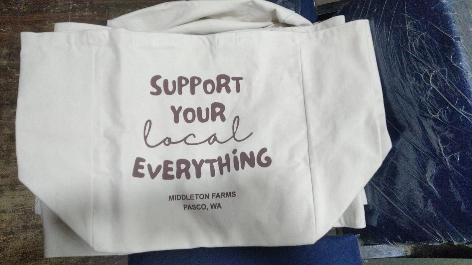 Alo Organic International - Wholesale Grocery/Shopping Bag - Customizable Canvas Shopping Unisex Tote Bag with Sleeves5