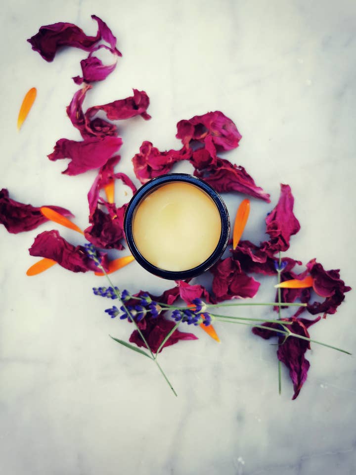 Crème adoucissante bio aux amandes et au souci pour la vente par Dametla