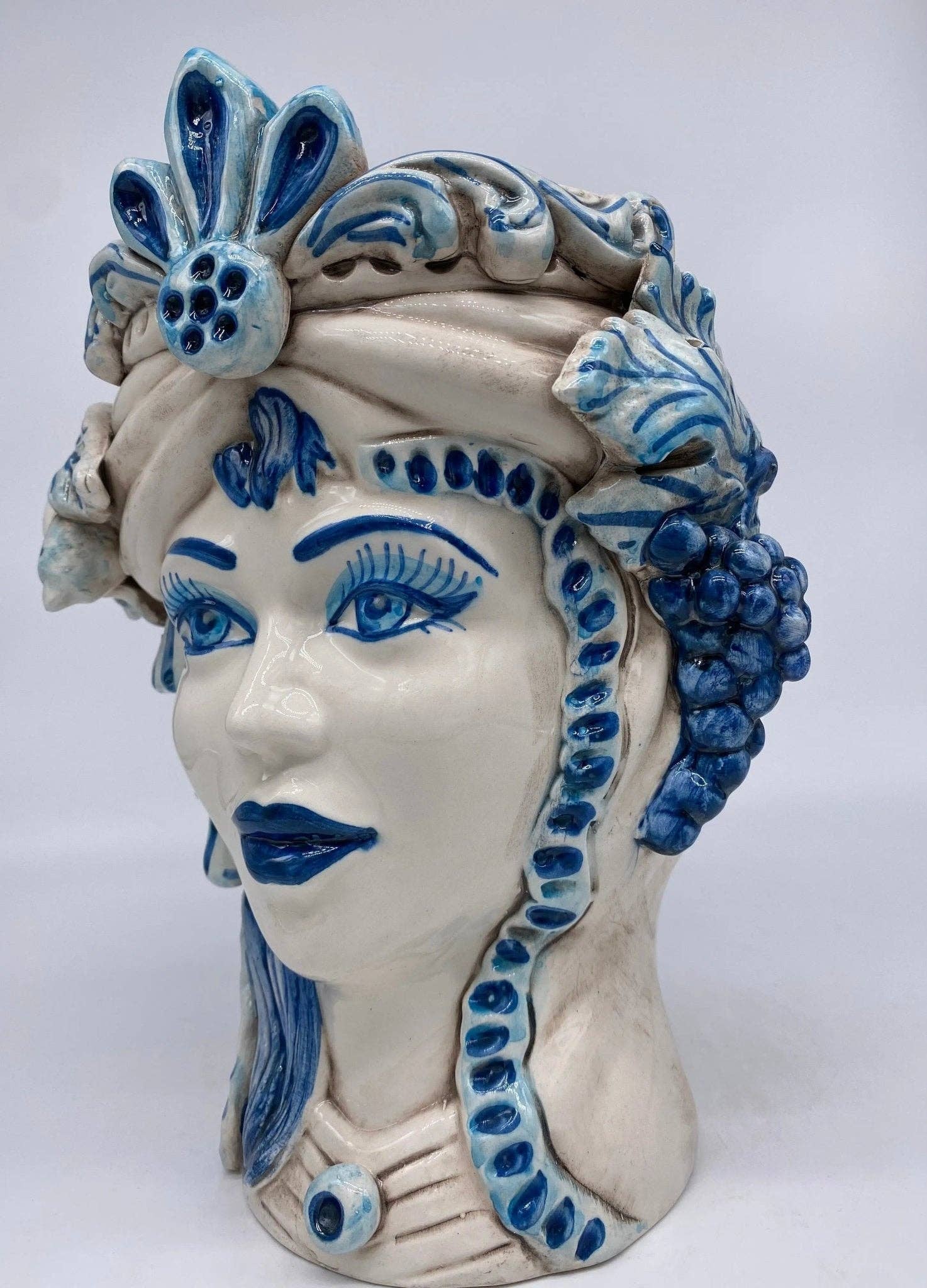 DD Ceramiche Siciliane - Wholesale Vase - Classic Moor's Head Caltagirone Ceramic cm H.27 L.20 Handcrafted White Blue2