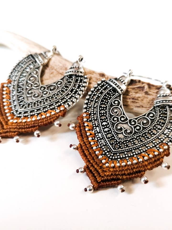 Earrings - ORIENT - Silver - Camel for wholesale by De fil en vadrouille