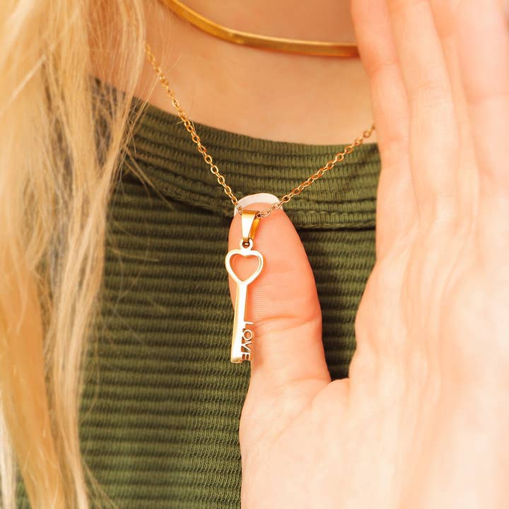 WJW - Wholesale Pendant/Charm Necklace - 18K Gold PVD Stainless Steel Love Key Pendant Necklace2