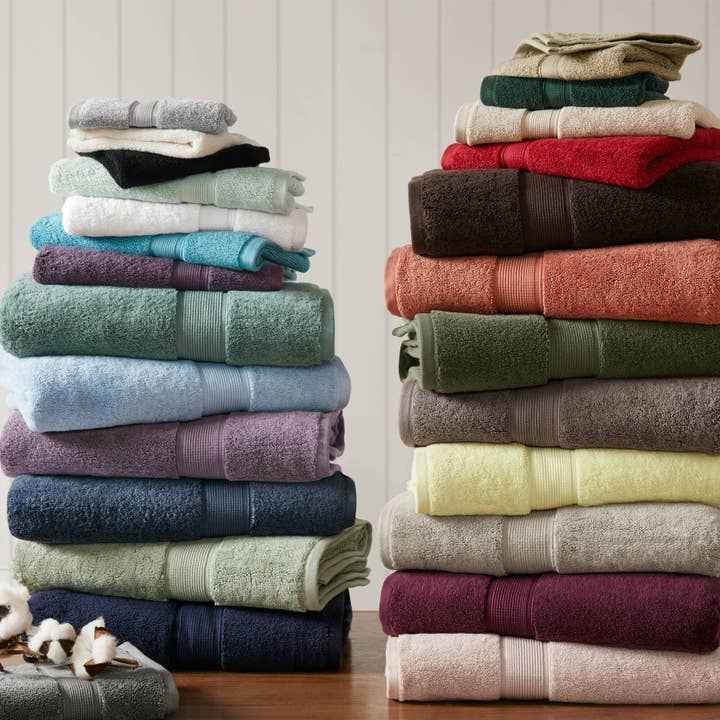 Olliix - Wholesale Towel Set - Antibacterial Spa-Like 8-Piece Bathroom Towel Set, Green