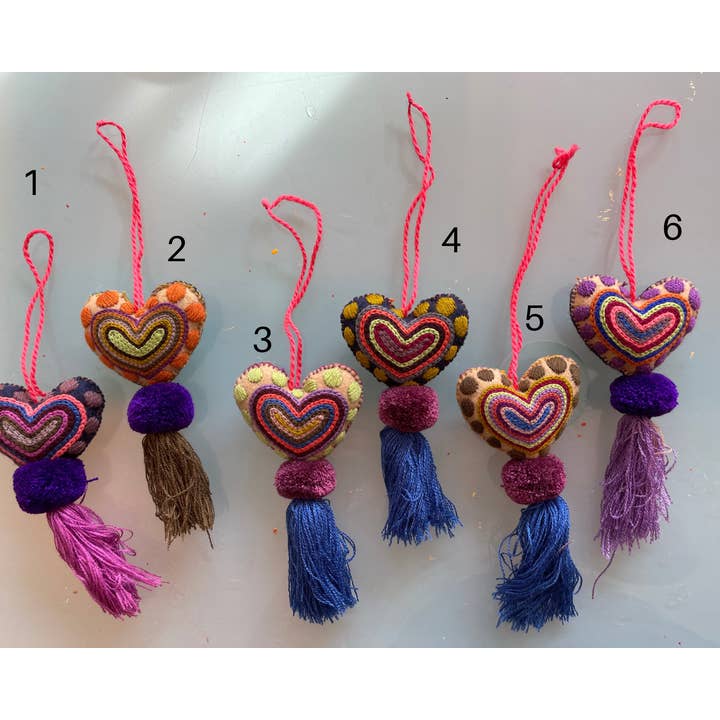 Pura Vida - Wholesale Ornament - Kerstversiering met geborduurd hart en luipaardkwastje9