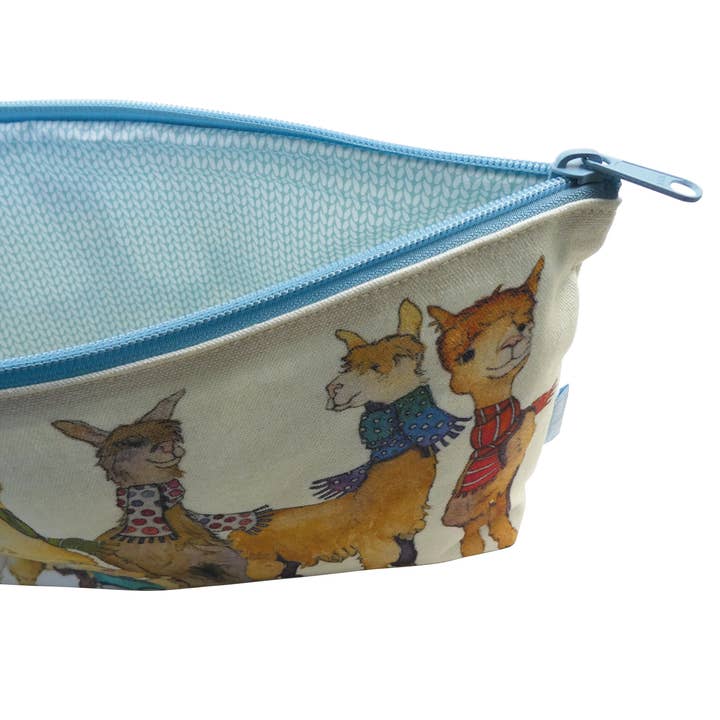 Emma Ball Ltd - Wholesale Make-up/cosmetic bag - Cats in Hats, Zipped Pouch1