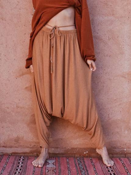 Calças de harém com cinto trançado feito à mão por atacado de Bynes New York